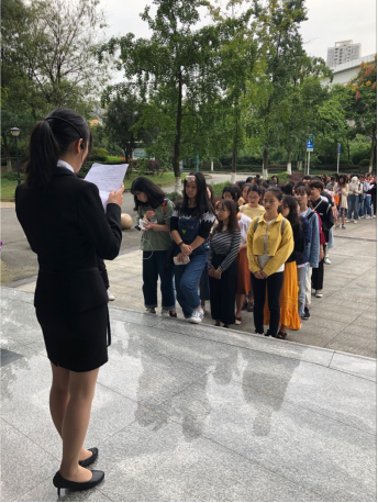 应用技术学院新生参观校史馆,接受校史教育324.png